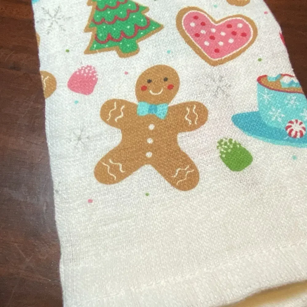Holiday Towel Set- White Cotton- Gingerbread-Christmas-Kitchen
